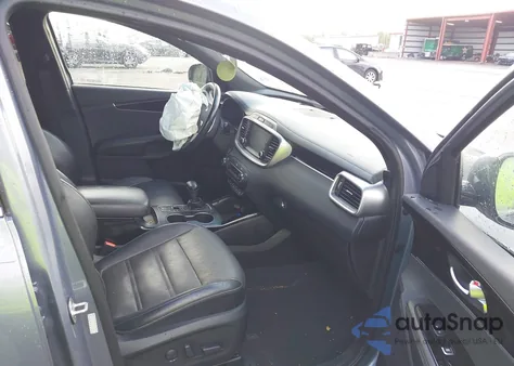 2019 Kia Sorento 3.3L Sxl z USA, uszkodzony, nr VIN 5XYPK4A51KG610271